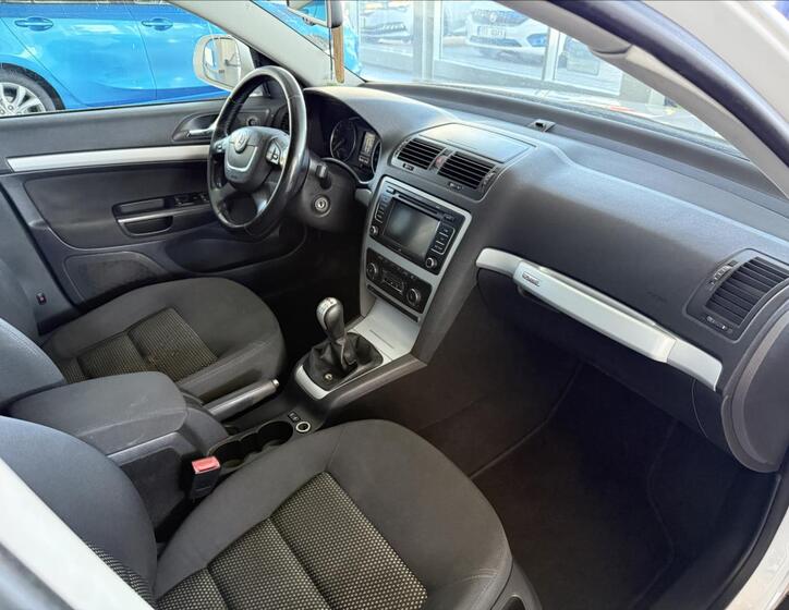 Škoda Octavia 9