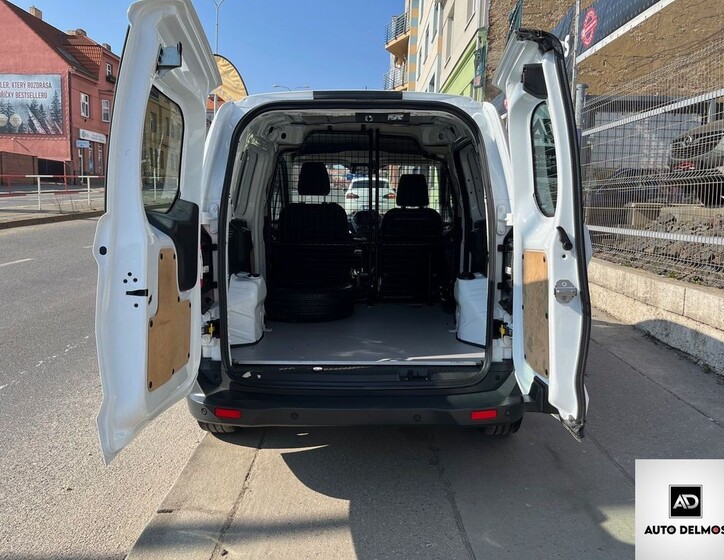 Ford Transit Courier 6