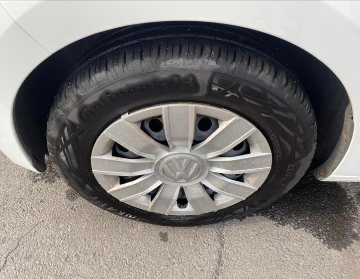 Volkswagen up! 19