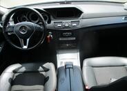 Mercedes-Benz Třídy E 12