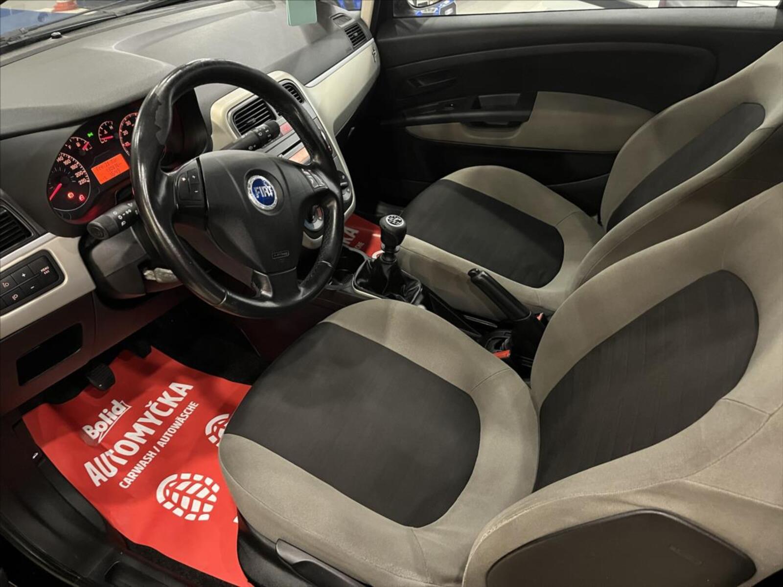 Fiat Grande Punto 8