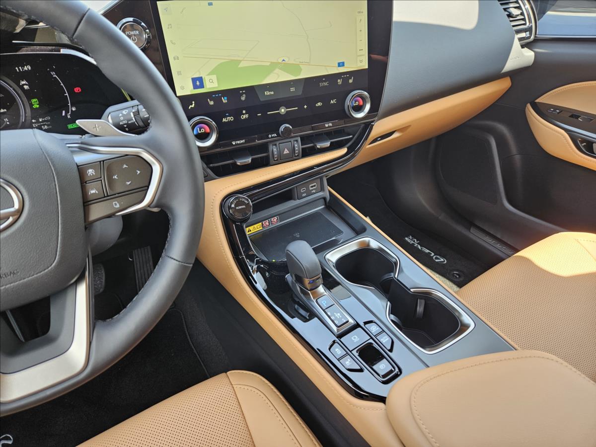 Lexus NX 450h plus