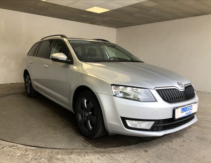 Škoda Octavia 1