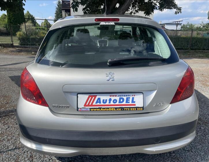 Peugeot 207 5