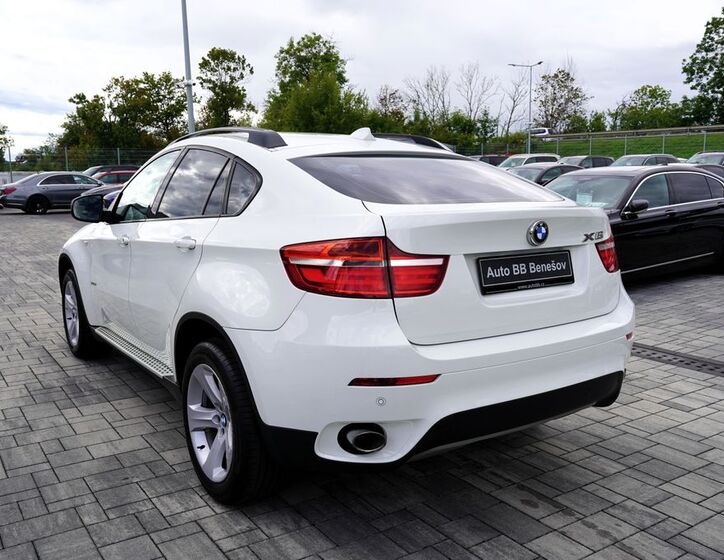 BMW X6 4