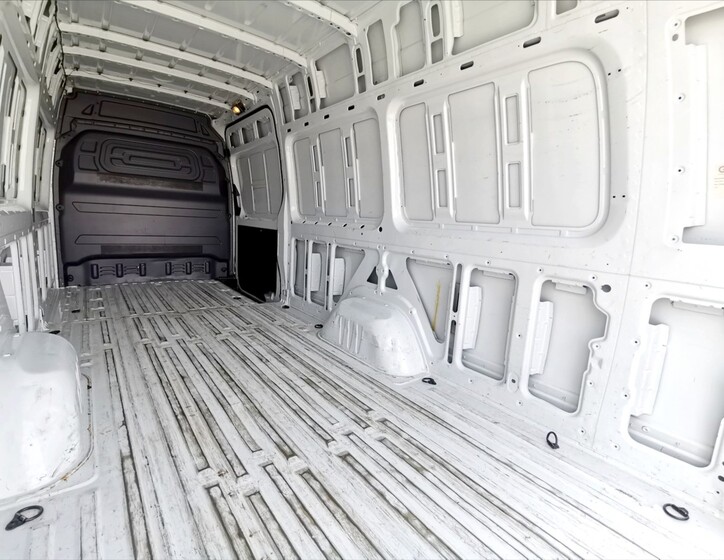 Mercedes-Benz Sprinter 18