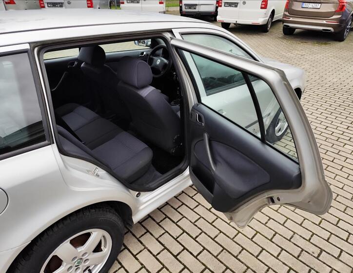 Škoda Octavia 31