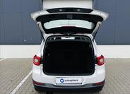 Volkswagen Tiguan 8