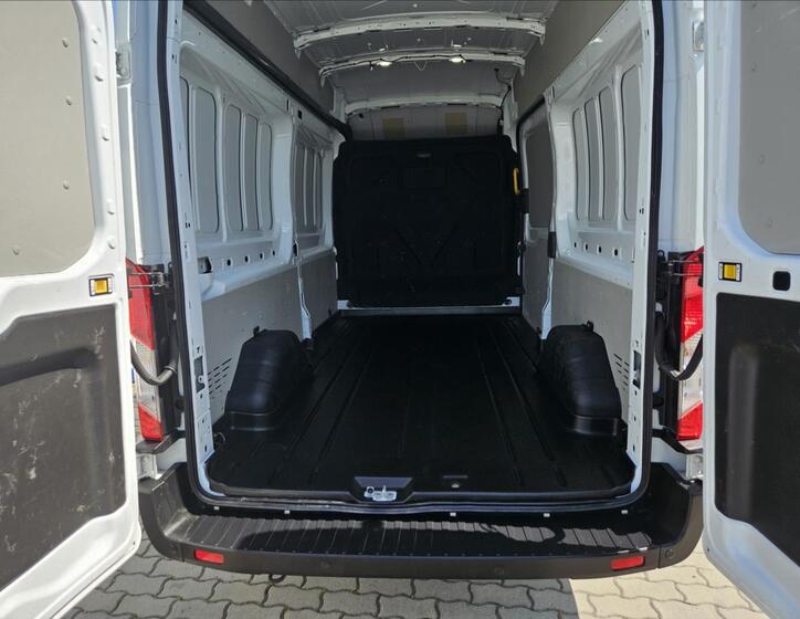 Ford Transit 5