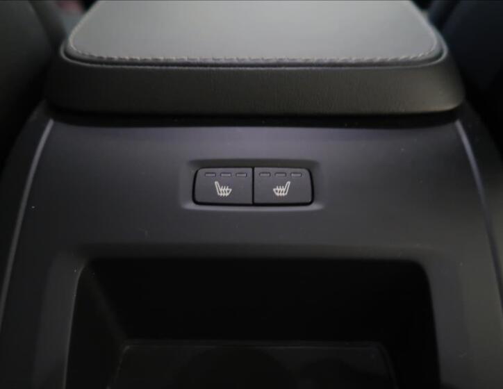 Volvo XC90 12