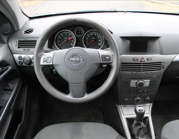 Opel Astra 12