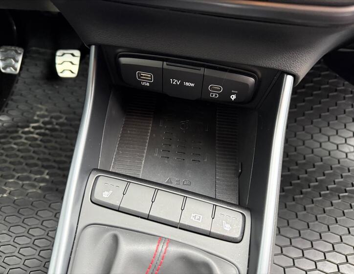 Hyundai i20 23