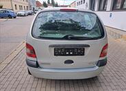 Renault Scénic 8