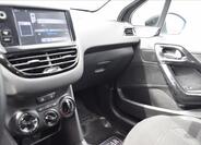 Peugeot 208 42