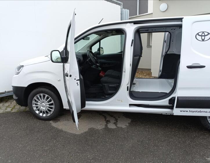 Toyota ProAce City 10