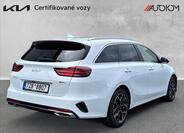 KIA Ceed 5