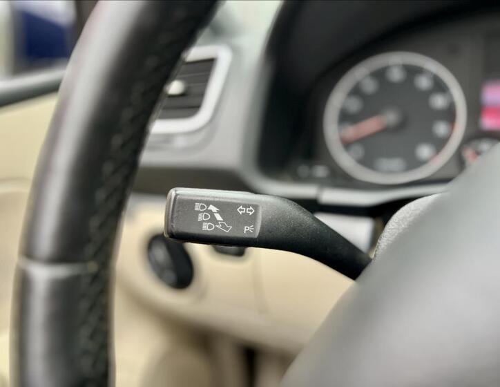 Volkswagen EOS 23