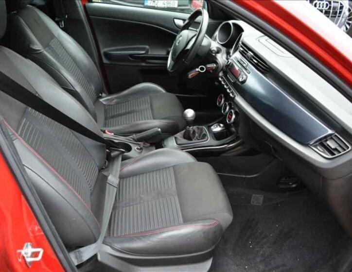 Alfa Romeo Giulietta 21