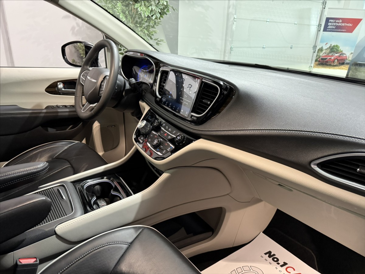 Chrysler Pacifica