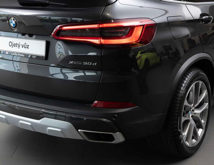 BMW X5 9