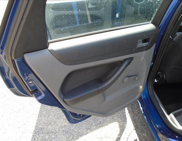 Ford Focus 12