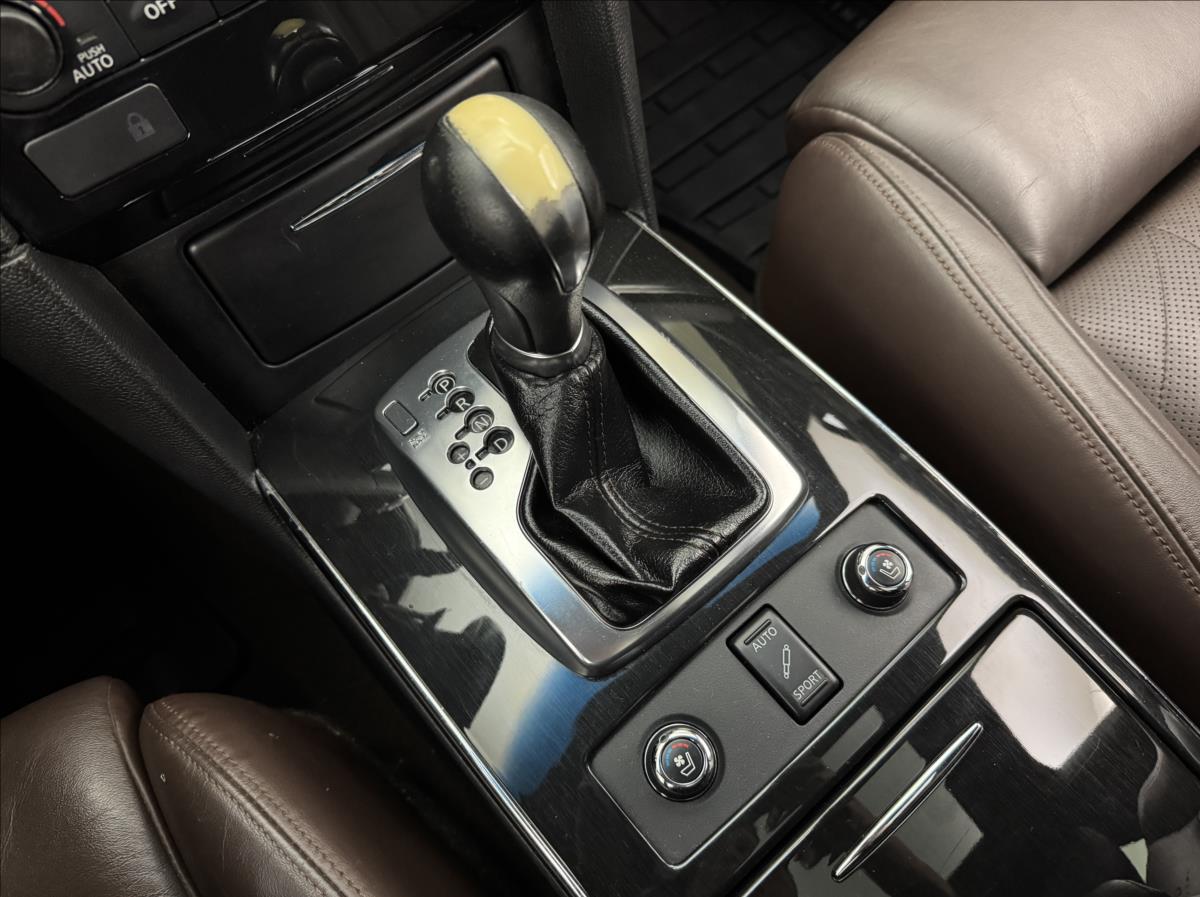 Infiniti FX30