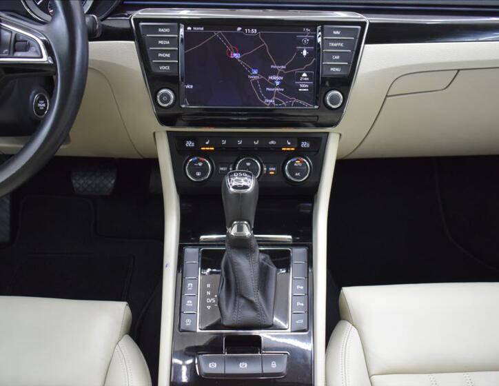 Škoda Superb 19
