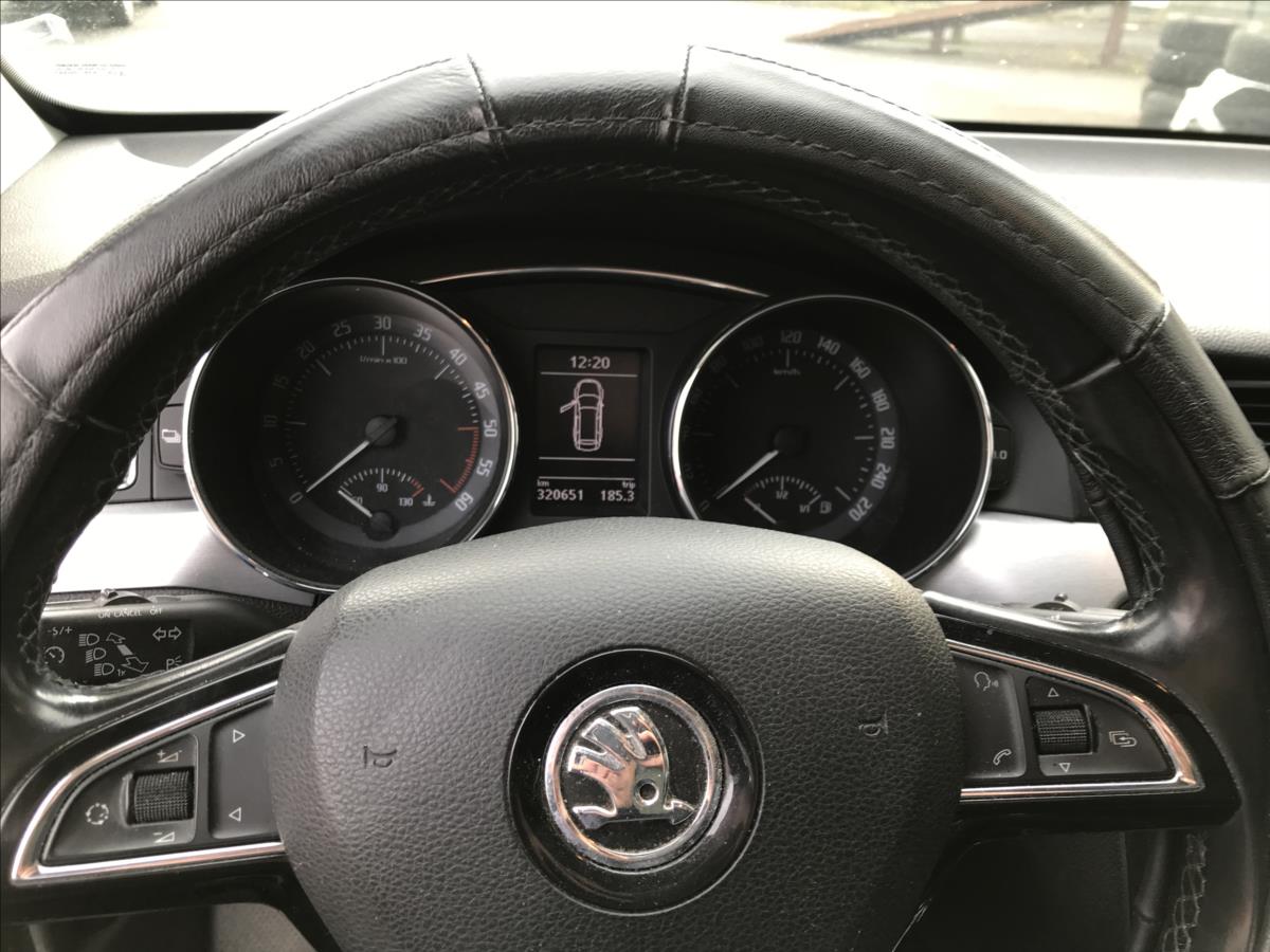 Škoda Superb