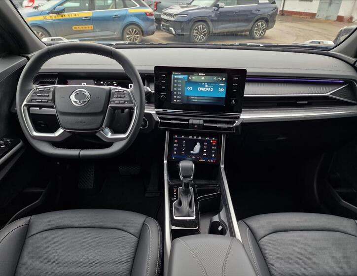SsangYong Torres 6
