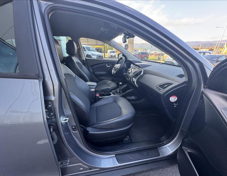 Hyundai ix35 13