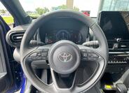 Toyota Yaris Cross 13