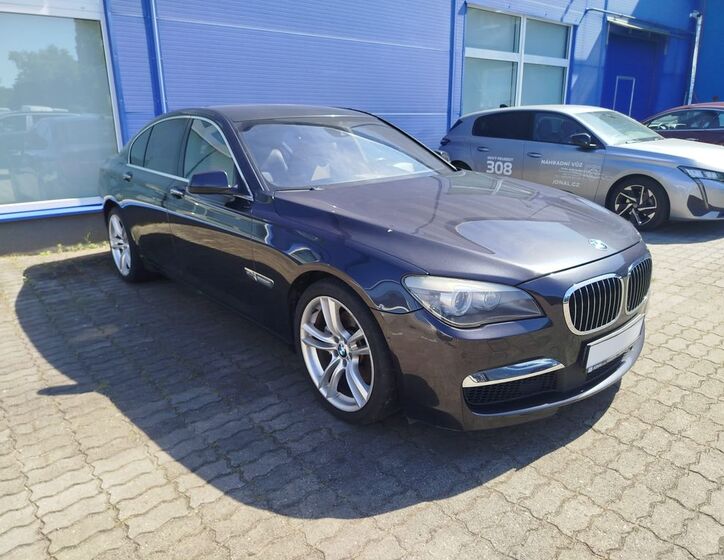 BMW Řada 7 9