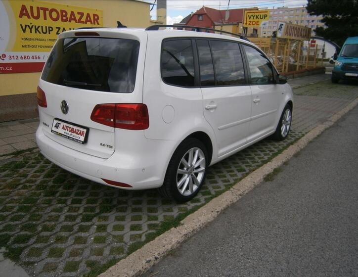 Volkswagen Touran 6