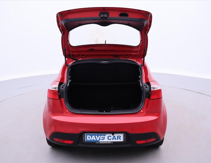 KIA Rio 9