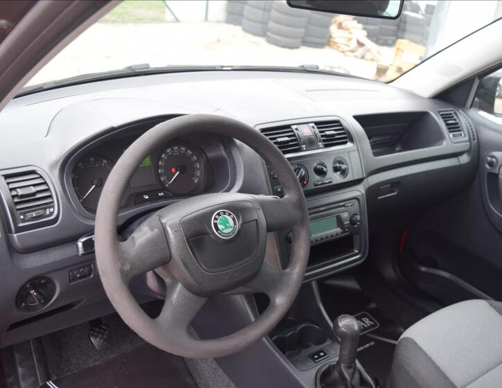 Škoda Fabia 16