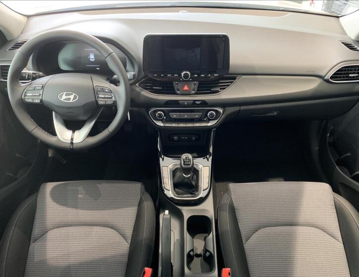 Hyundai i30 13