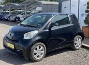 Toyota iQ 6