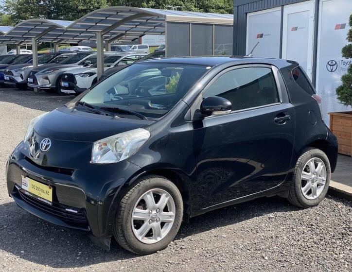 Toyota iQ 6