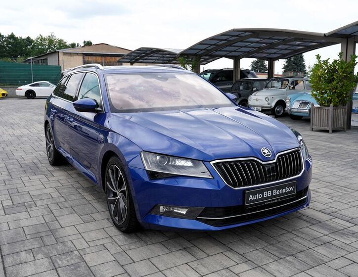 Škoda Superb 8