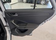 Volkswagen T-Roc 28