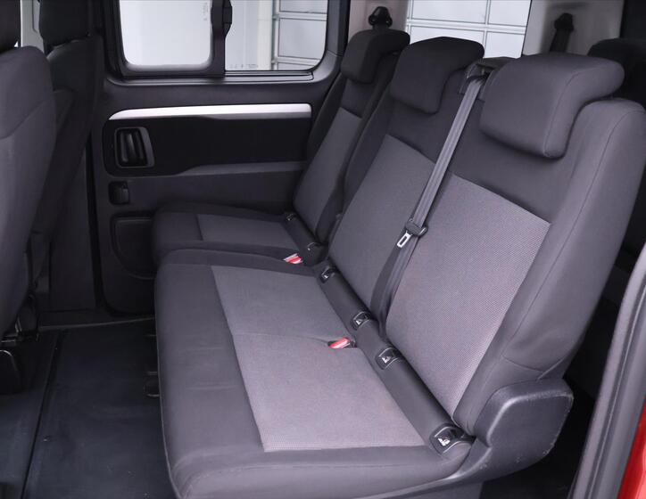 Toyota ProAce 18