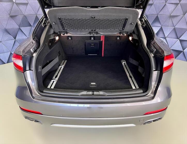 Maserati Levante 30