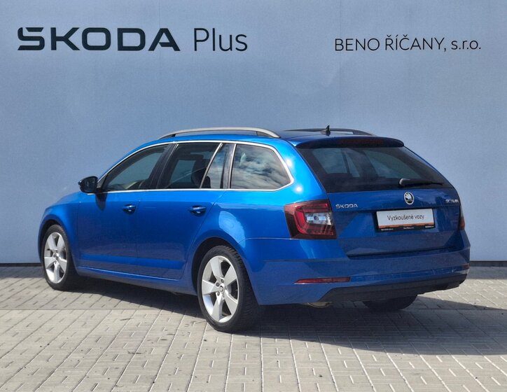 Škoda Octavia 10