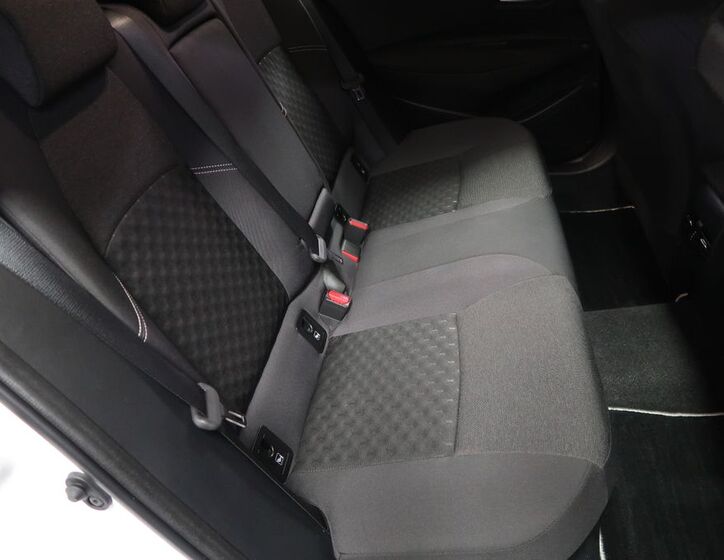Toyota Corolla 13