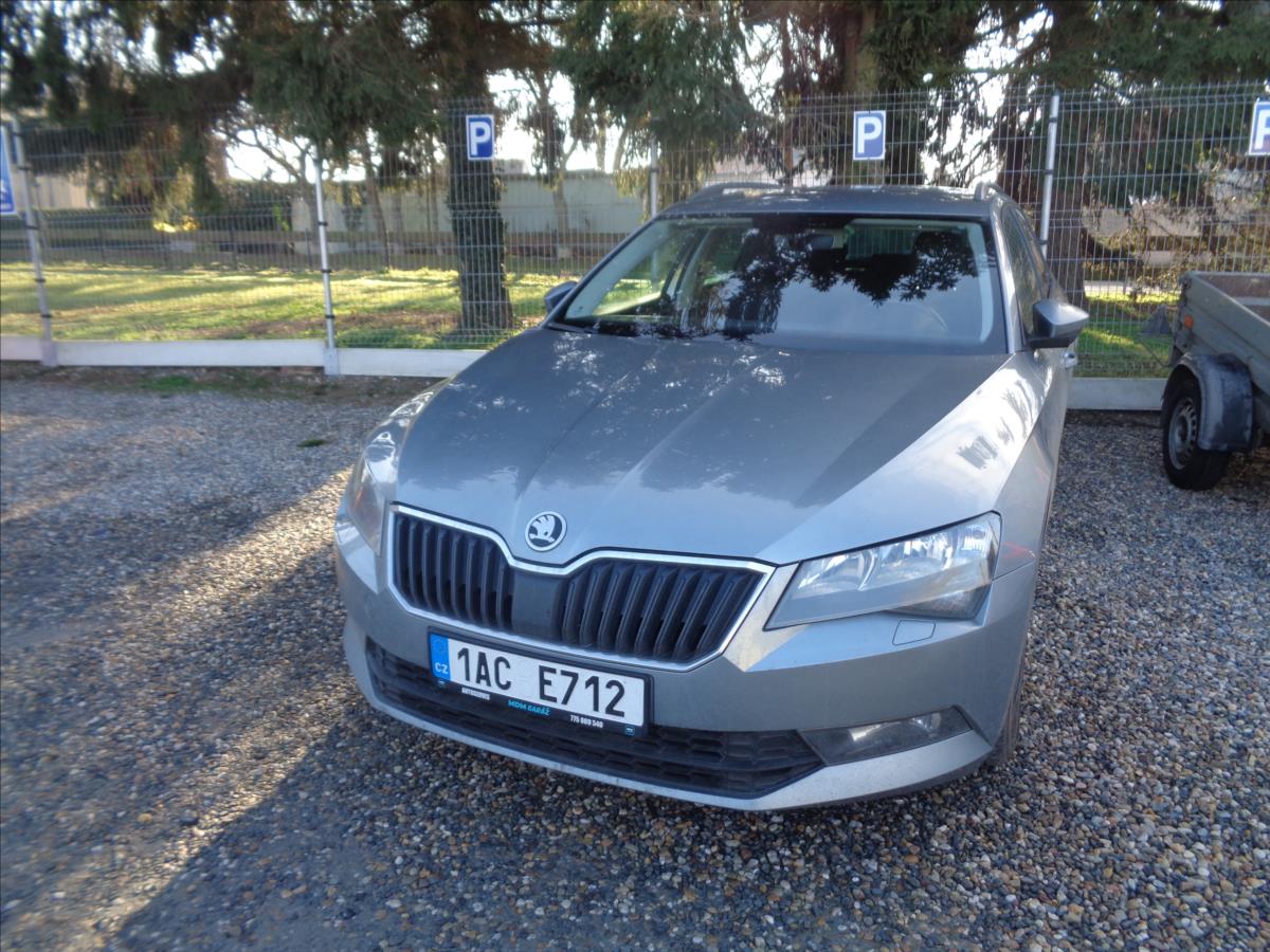 Škoda Superb