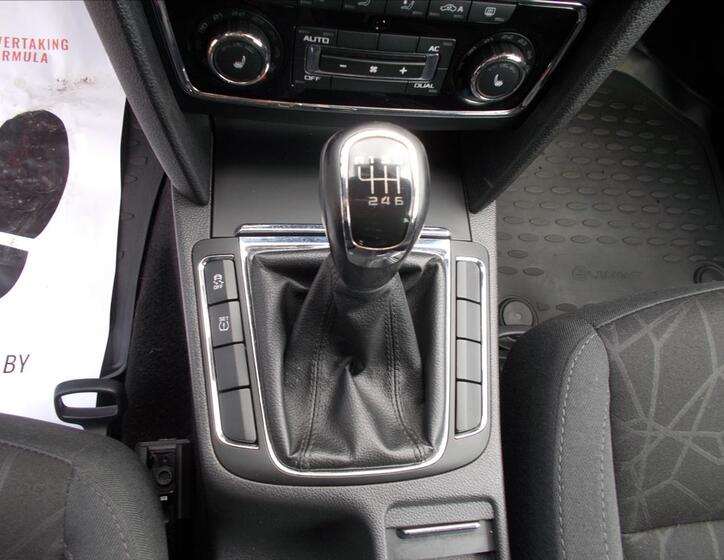 Škoda Superb 21