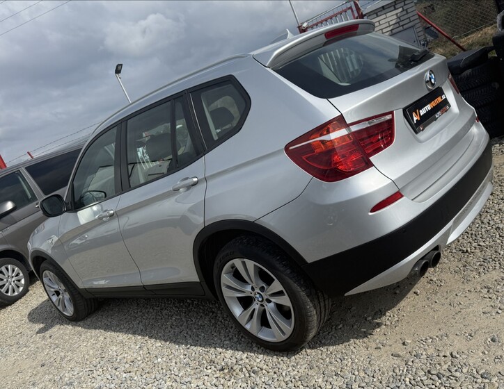 BMW X3 7