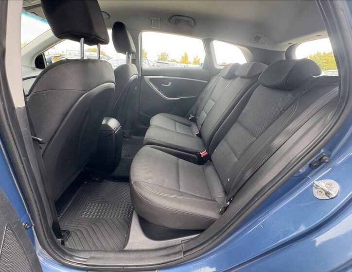 Hyundai i30 16