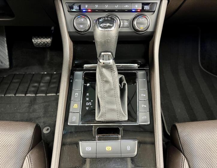 Škoda Superb 25