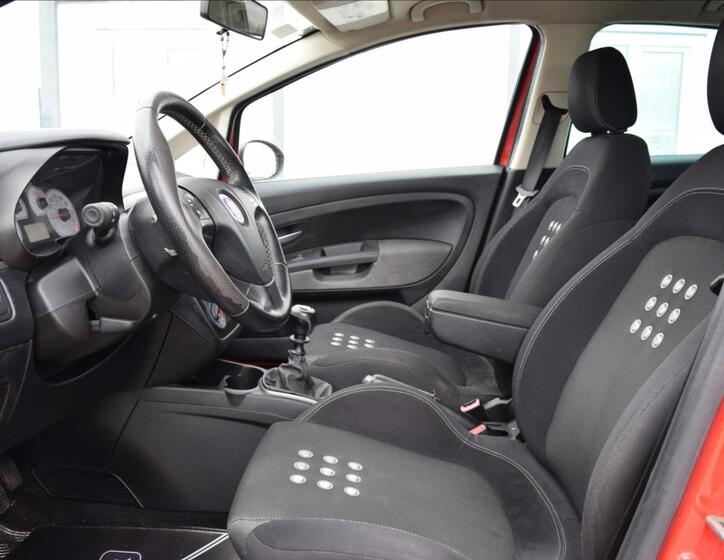 Fiat Punto 15